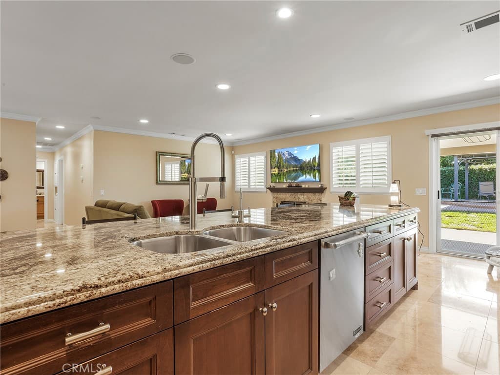 Home at 1024 Mildred Street, La Verne — photo 6 of 12