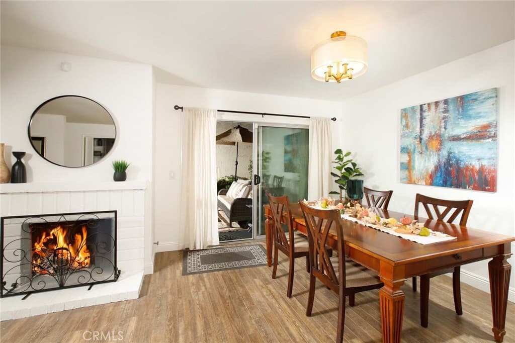 Townhouse at 411 Heatherglen, San Dimas — photo 5 of 12