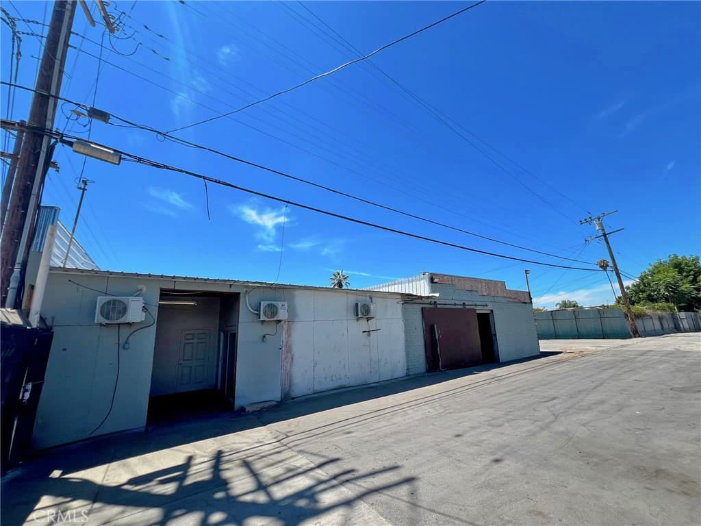 Commercial at 161 S Hamilton Boulevard, Pomona — photo 12 of 12
