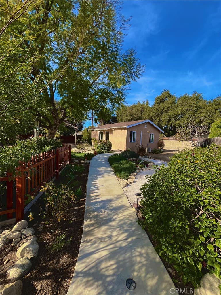 Home at 371 Guilford Avenue, Claremont — photo 3 of 12