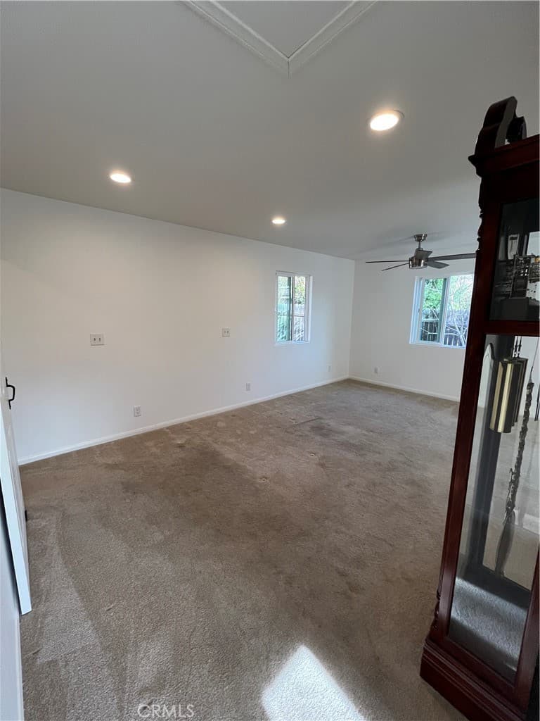Home at 371 Guilford Avenue, Claremont — photo 6 of 12