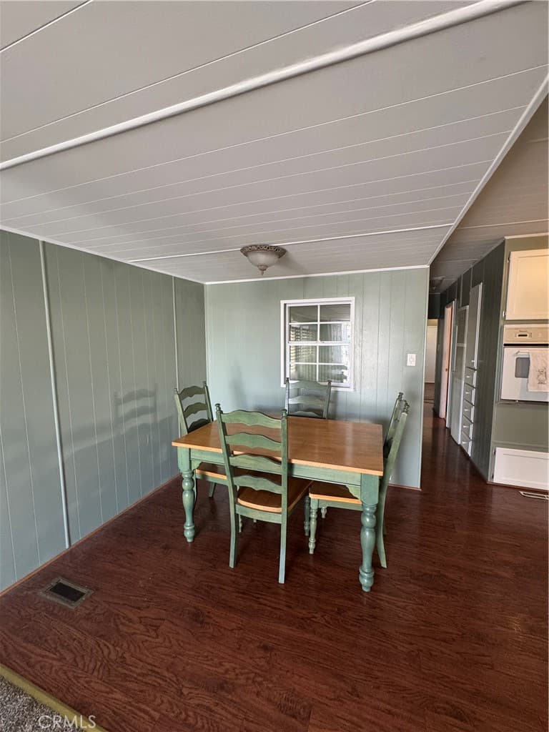 Home at 301 E Foothill 063, Pomona — photo 4 of 12
