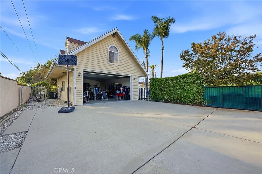 Home at 1356 S Prospero, Glendora — photo 9 of 12