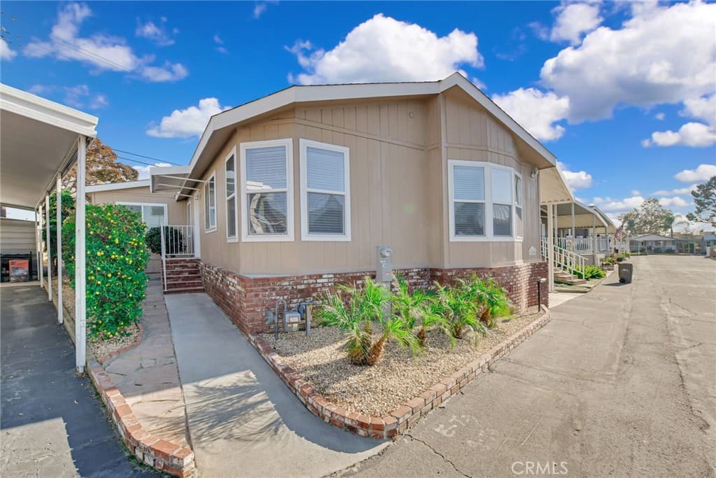 Home at 3530 Damien Avenue 184, La Verne — photo 3 of 12