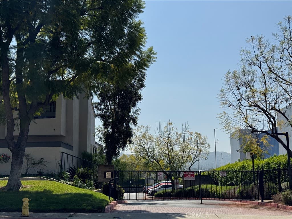 Townhouse at 682 E Workman, Covina — photo 2 of 12