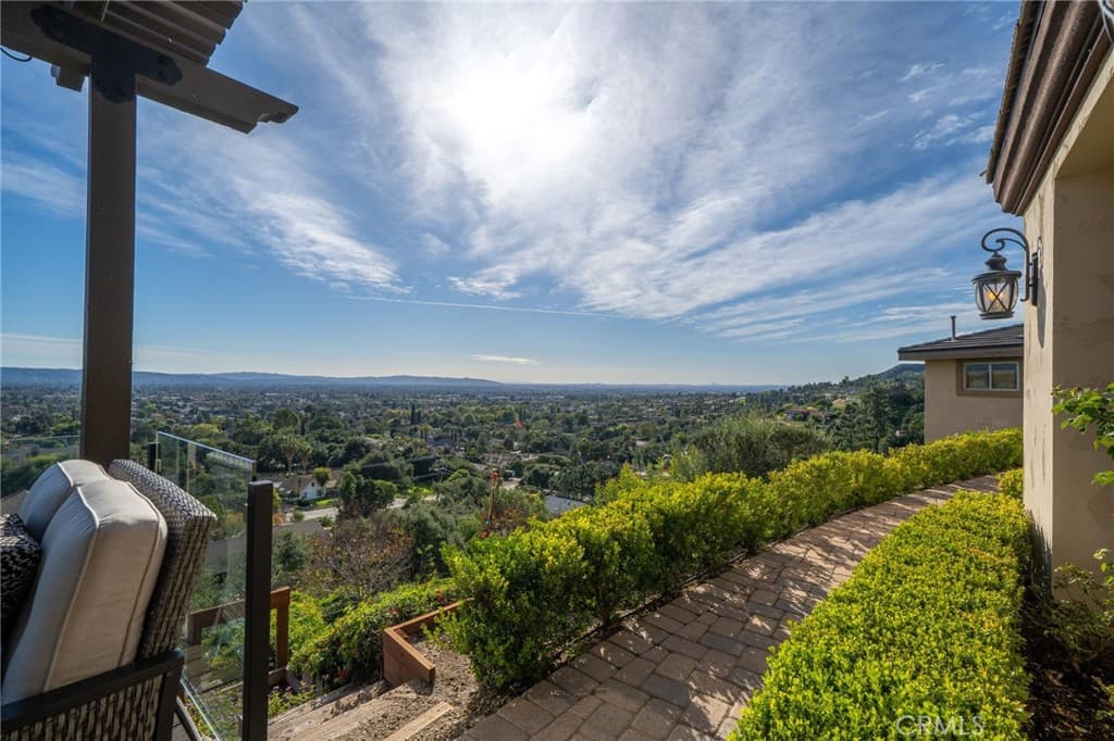 Home at 388 Conifer Road, Glendora — photo 4 of 12