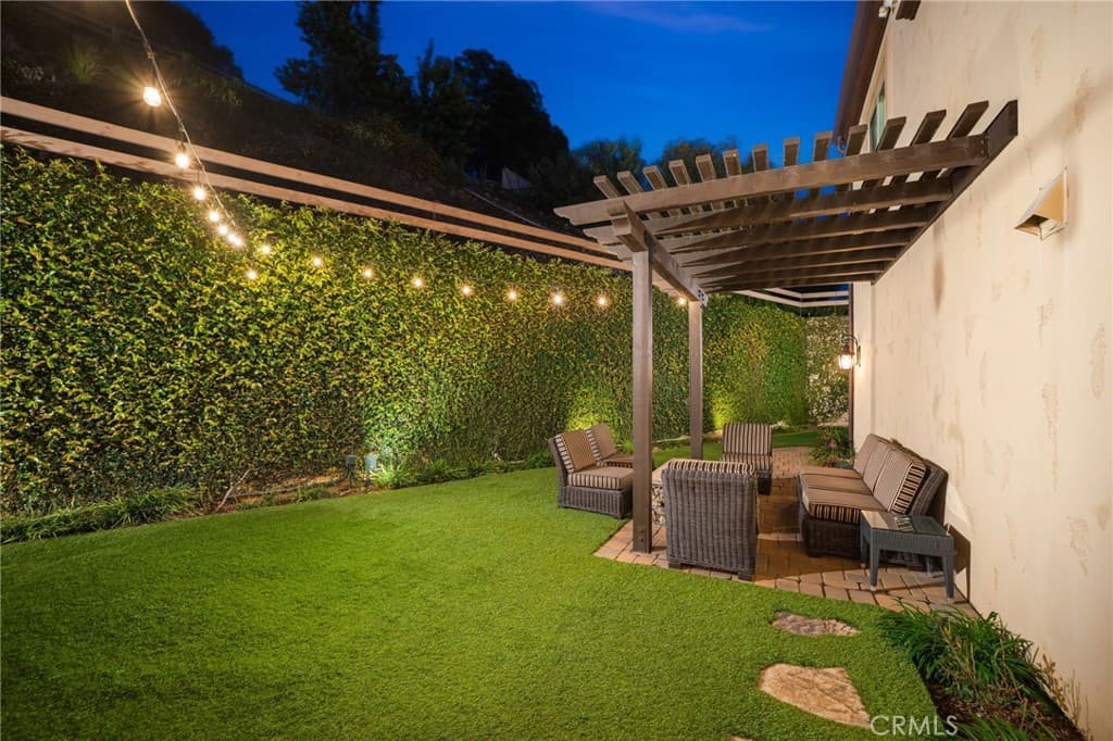 Home at 388 Conifer Road, Glendora — photo 6 of 12