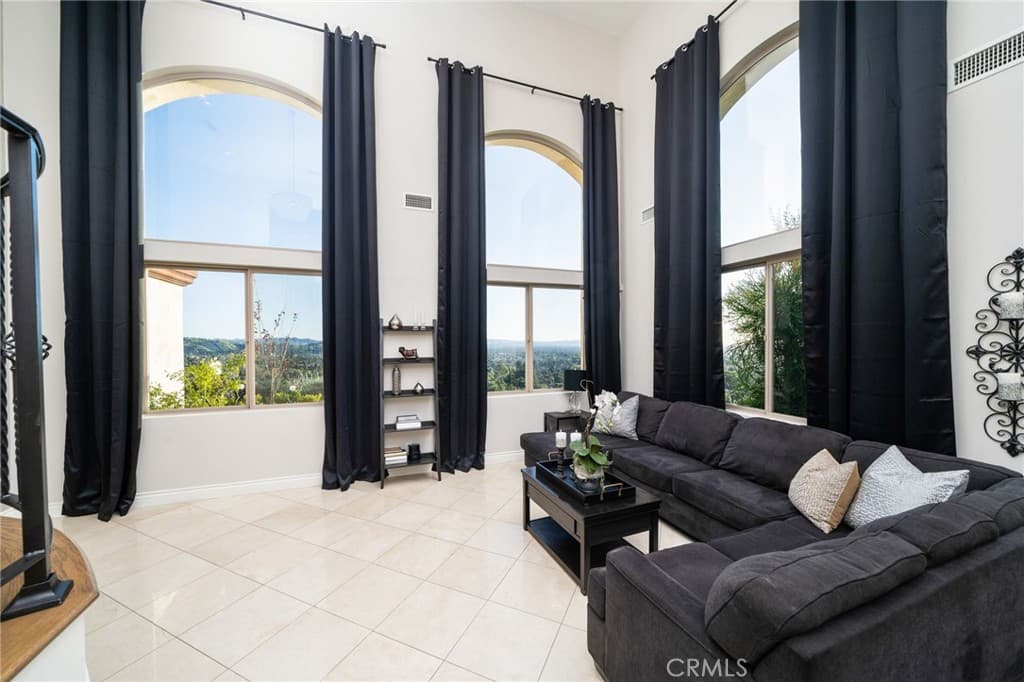 Home at 388 Conifer Road, Glendora — photo 7 of 12