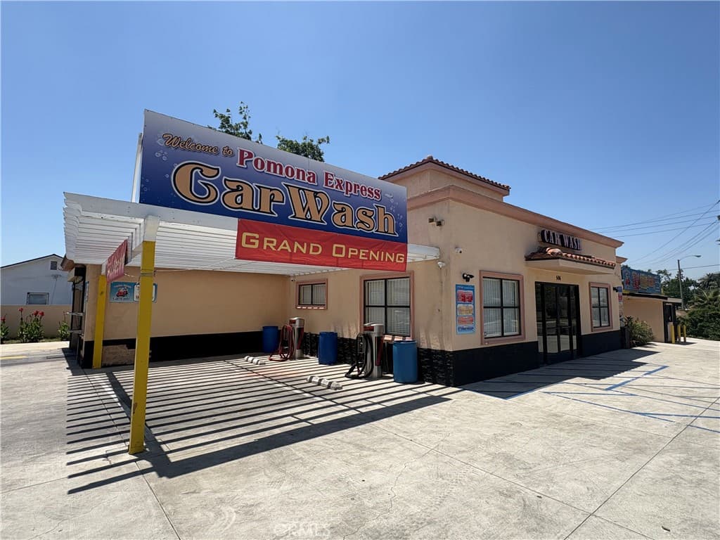 Commercial at 506 W Orange Grove Avenue, Pomona — photo 4 of 12