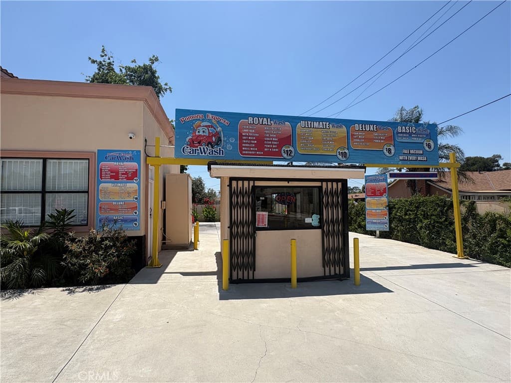 Commercial at 506 W Orange Grove Avenue, Pomona — photo 5 of 12