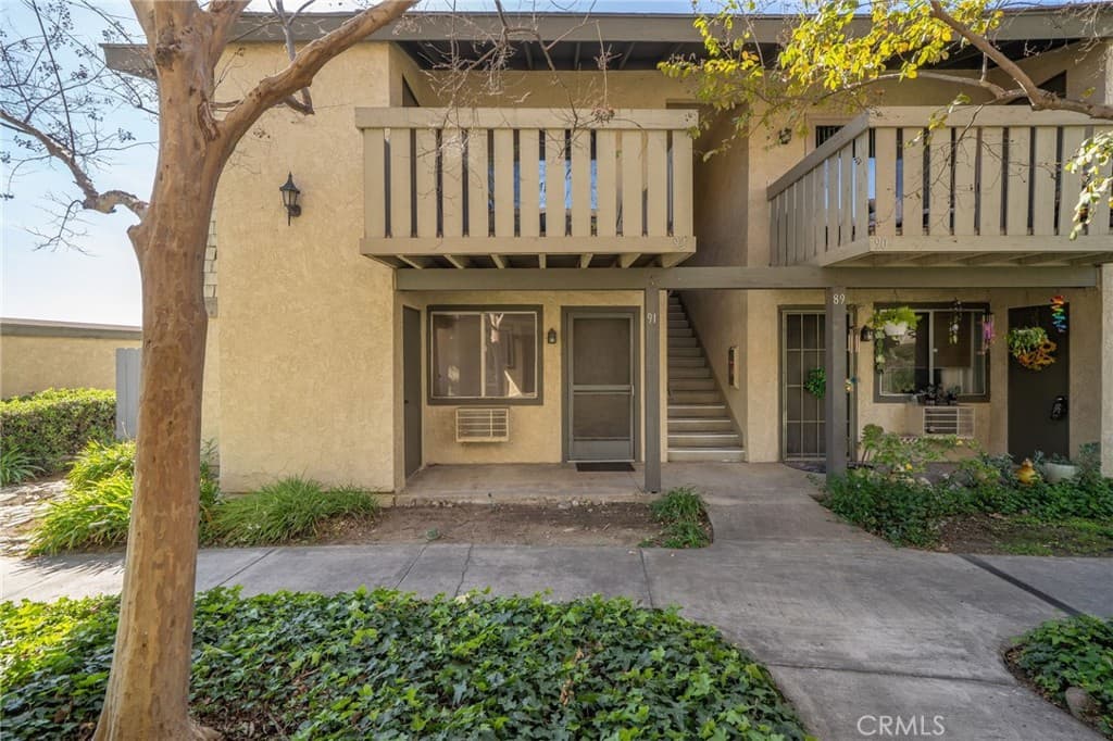 Condo at 960 E Bonita Avenue 91, Pomona — photo 2 of 12