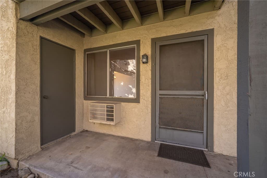 Condo at 960 E Bonita Avenue 91, Pomona — photo 4 of 12