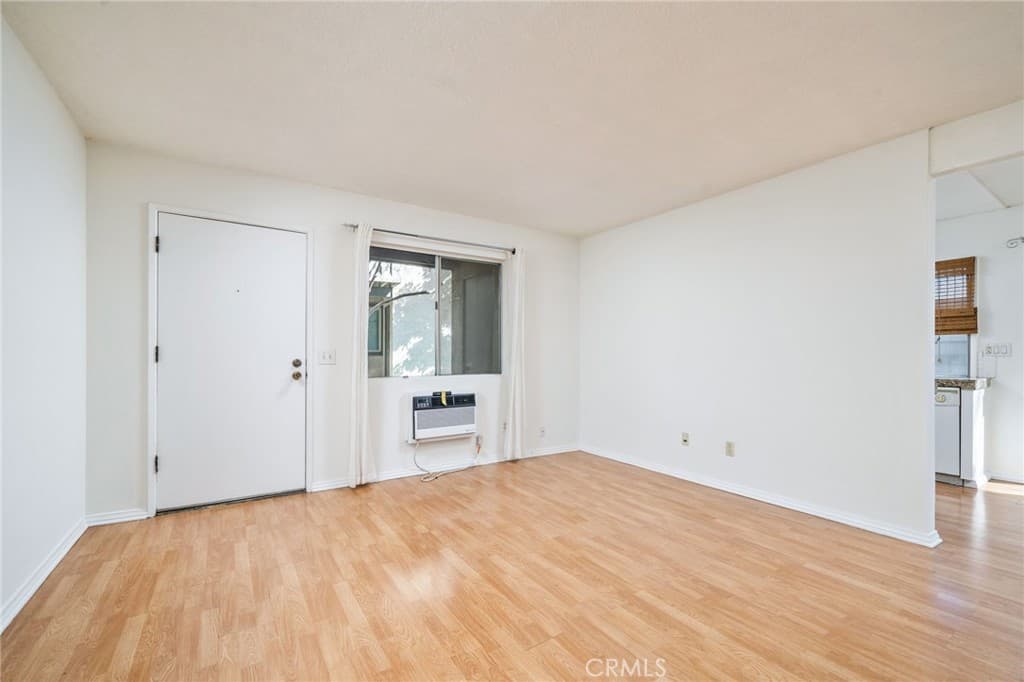 Condo at 960 E Bonita Avenue 91, Pomona — photo 7 of 12