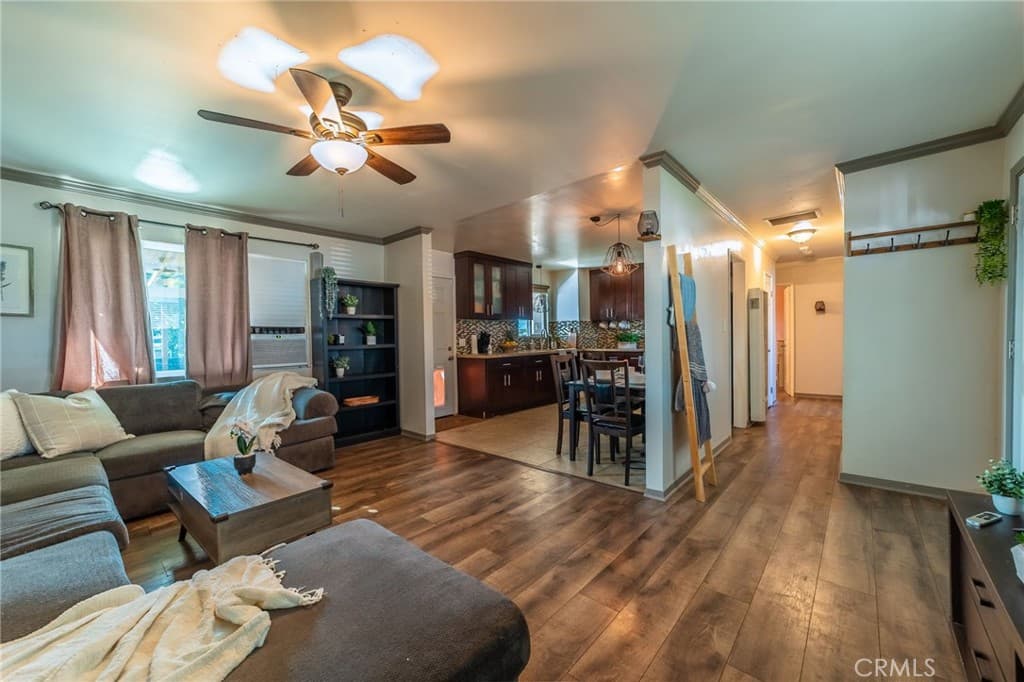 Home at 5527 N Fenimore Avenue, Azusa — photo 5 of 12