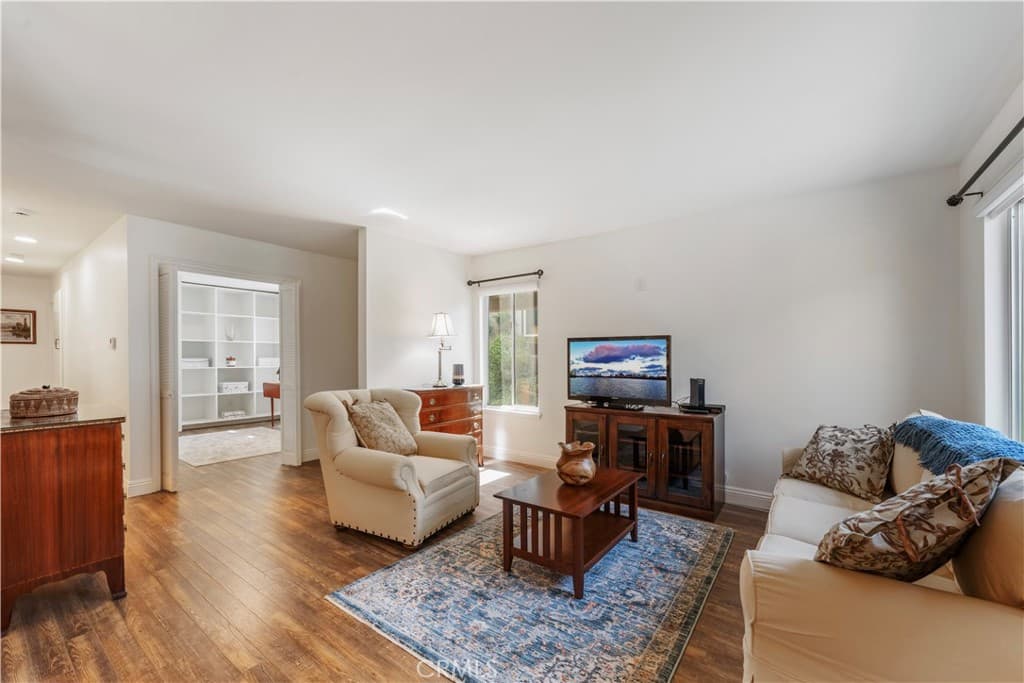 Townhouse at 411 Heatherglen, San Dimas — photo 11 of 12