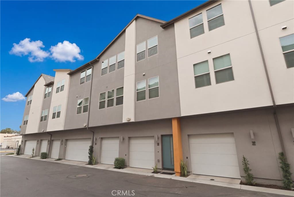 Condo at 326 Strike, Covina — photo 1 of 12