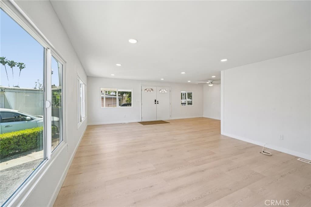 Home at 2755 arrow highway, La Verne — photo 11 of 12