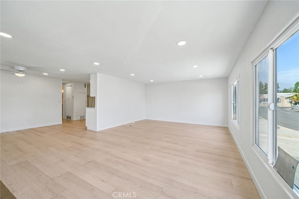 Home at 2755 arrow highway, La Verne — photo 10 of 12