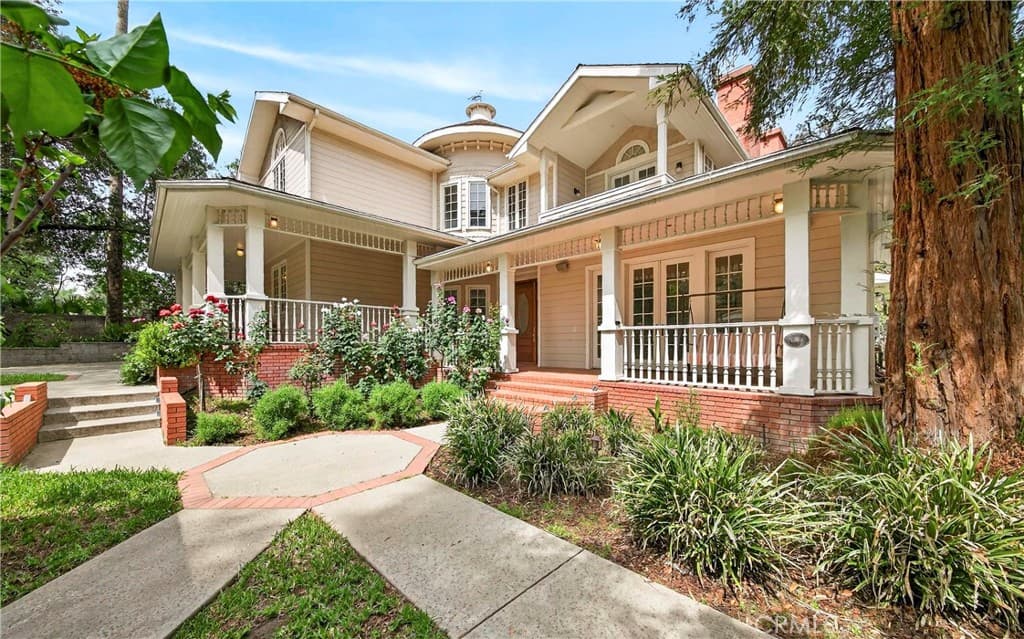 Home at 465 W Highland Avenue, Sierra Madre — photo 2 of 12