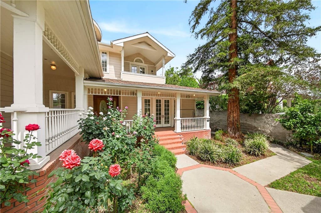 Home at 465 W Highland Avenue, Sierra Madre — photo 3 of 12