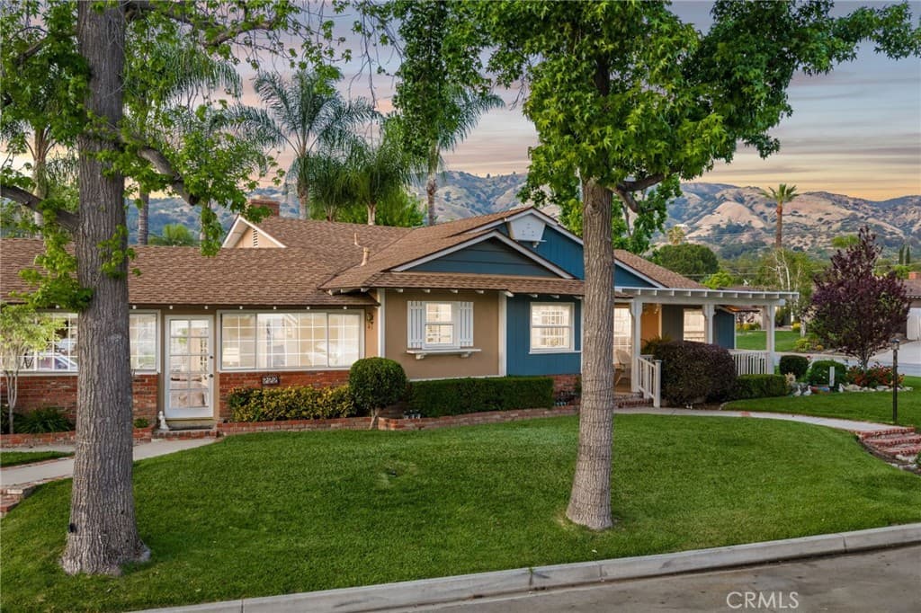 Home at 222 Wagonwheel, Glendora — photo 10 of 12