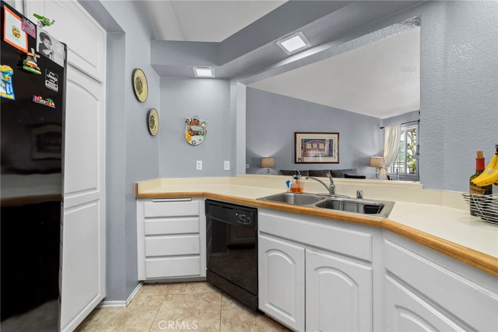 Condo at 740 E San Bernardino Road 2, Covina — photo 12 of 12