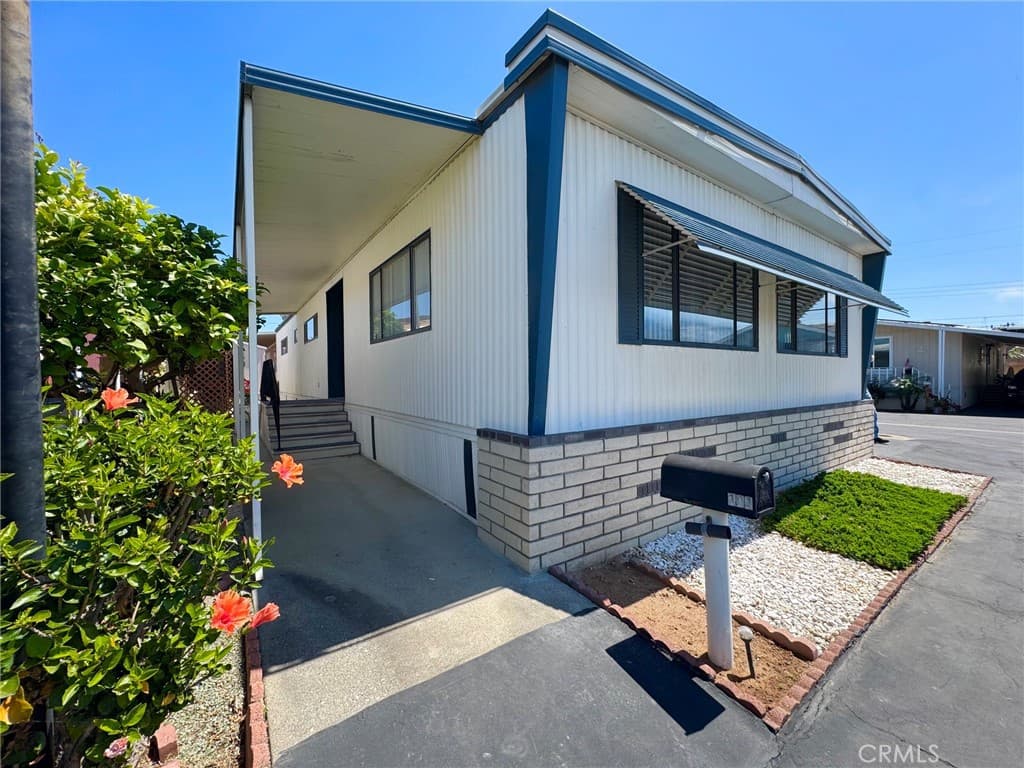 Home at 1630 W Covina Boulevard 101, San Dimas — photo 1 of 12