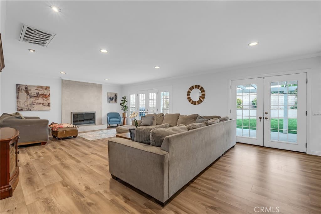 Home at 2120 Capuchin Way, Claremont — photo 6 of 12