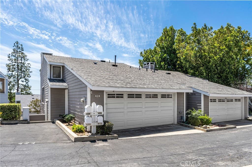 Townhouse at 424 Walker, San Dimas — photo 1 of 12