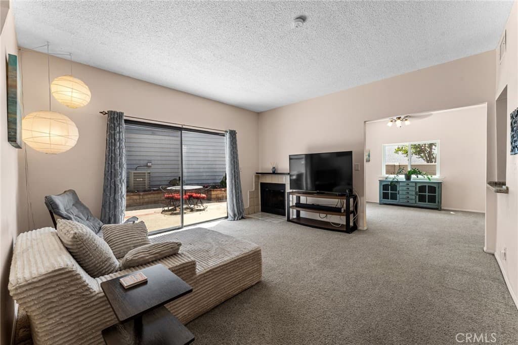 Townhouse at 424 Walker, San Dimas — photo 2 of 12