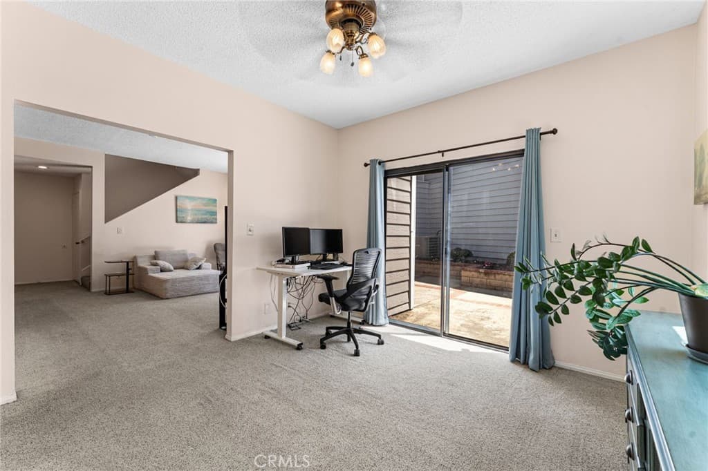 Townhouse at 424 Walker, San Dimas — photo 5 of 12