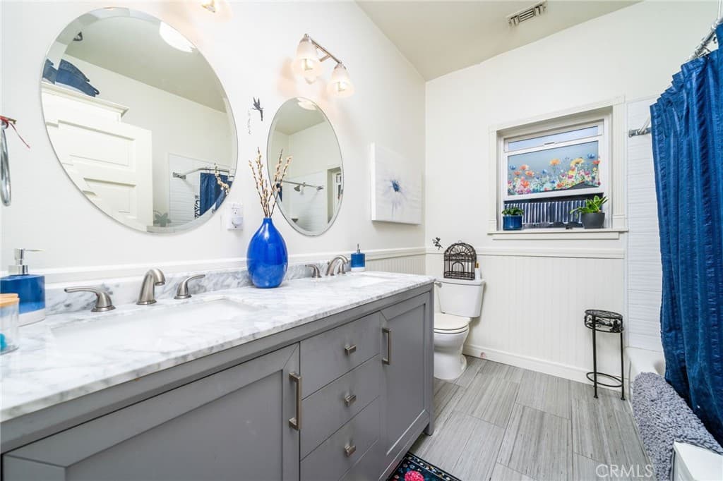 Home at 124 N Vista Bonita Avenue, Glendora — photo 11 of 12
