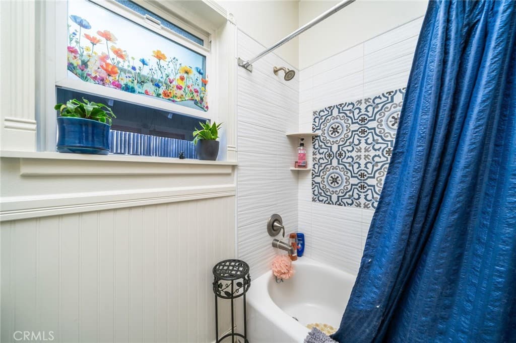 Home at 124 N Vista Bonita Avenue, Glendora — photo 12 of 12