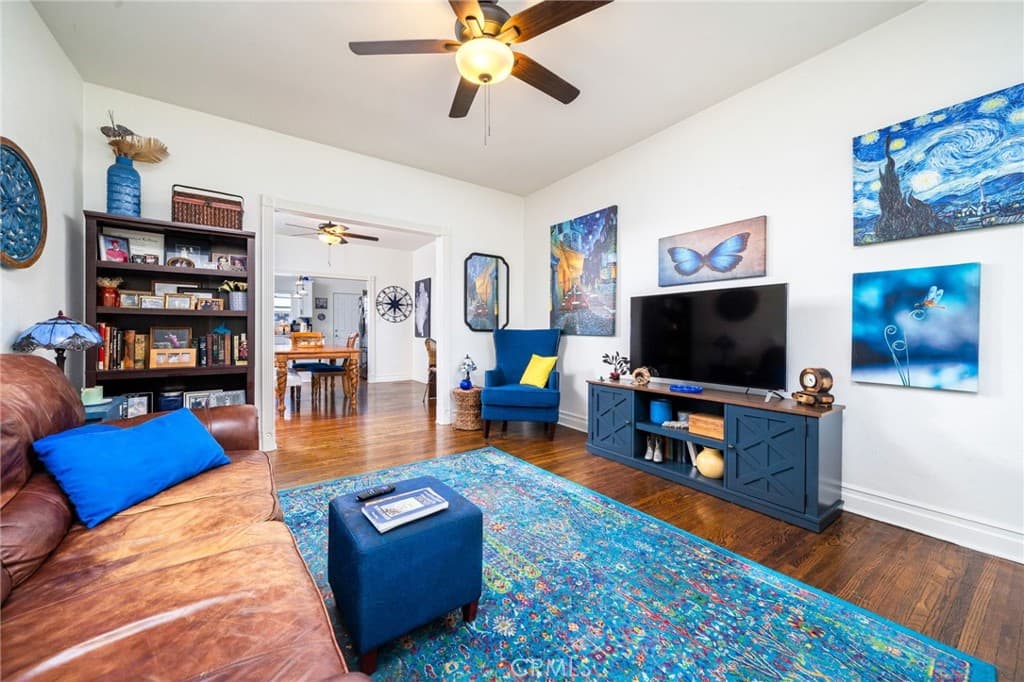 Home at 124 N Vista Bonita Avenue, Glendora — photo 4 of 12