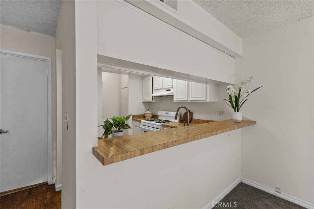 Condo at 18725 E Arrow 40, Covina — photo 5 of 12