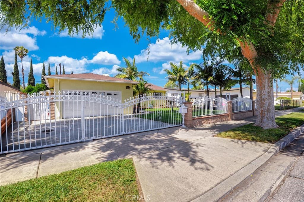 Home at 1887 Waters Avenue, Pomona — photo 3 of 12