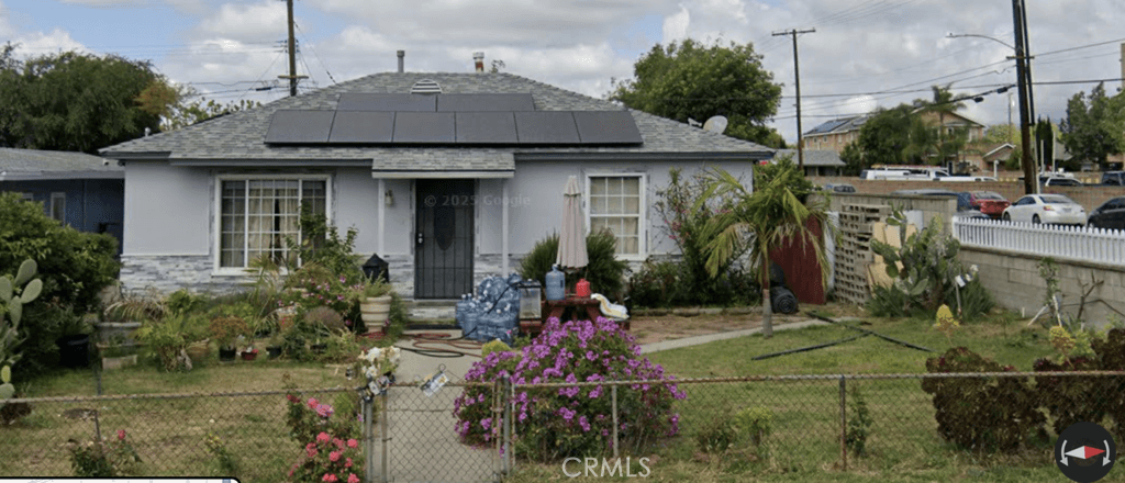 Home at 547 N Angeleno Avenue, Azusa — photo 1 of 11