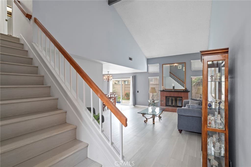 Townhouse at 1921 Cobblefield, Glendora — photo 4 of 12