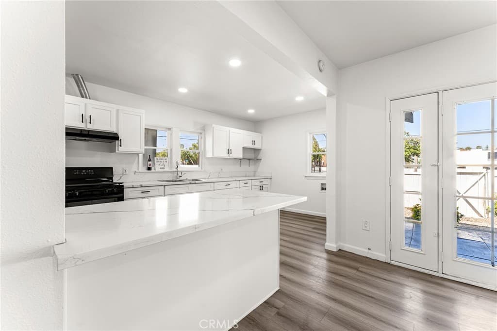 Home at 595 E Alvarado, Pomona — photo 5 of 12