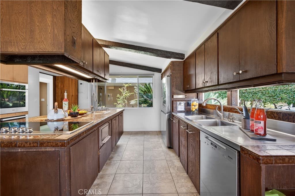 Home at 2904 Far View, West Covina — photo 10 of 12