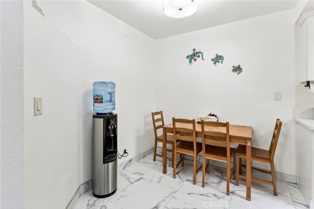 Condo at 4304 Walnut 11, Baldwin Park — photo 5 of 12