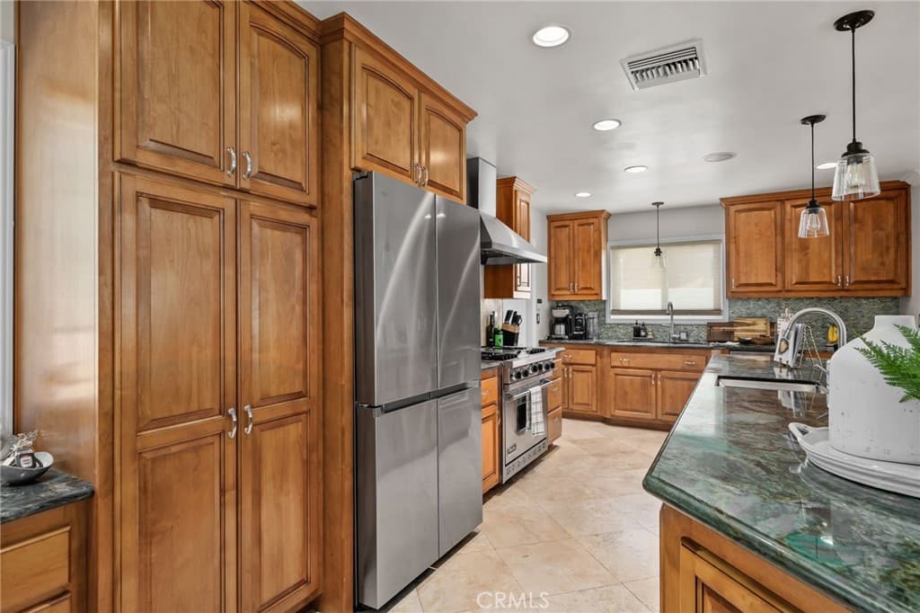 Home at 518 Converse, Claremont — photo 12 of 12