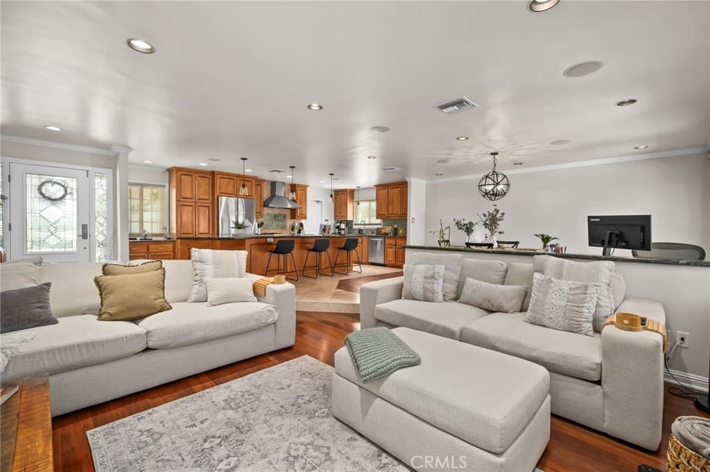 Home at 518 Converse, Claremont — photo 3 of 12