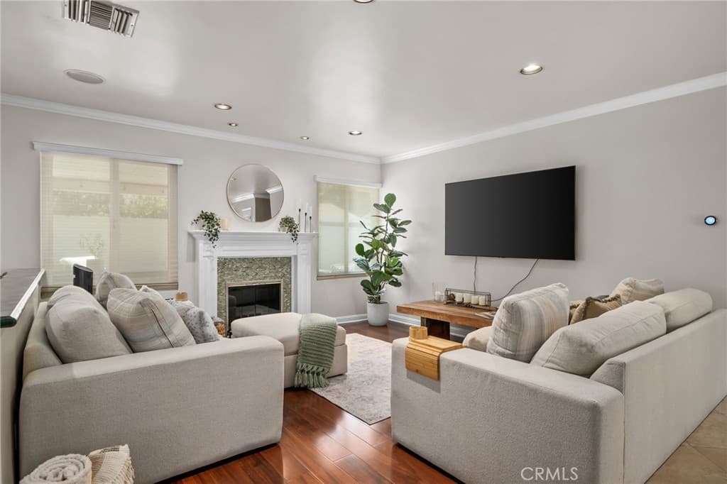 Home at 518 Converse, Claremont — photo 7 of 12