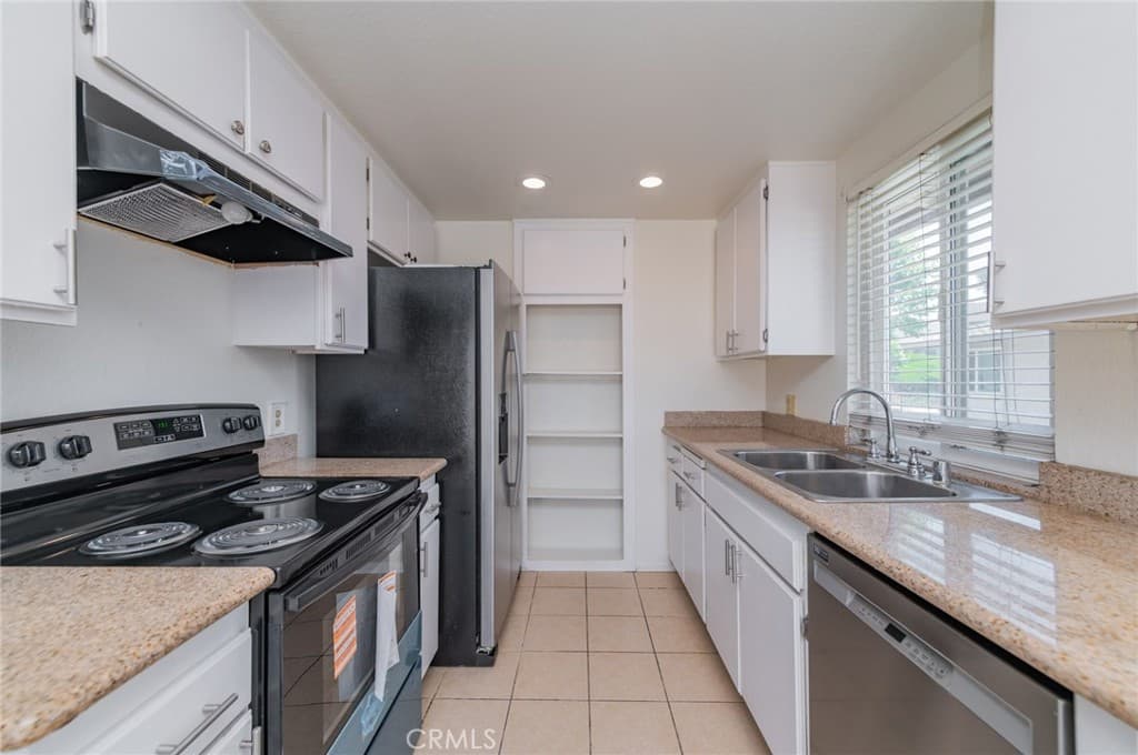 Condo at 16920 Colchester Way, Hacienda Heights — photo 8 of 12