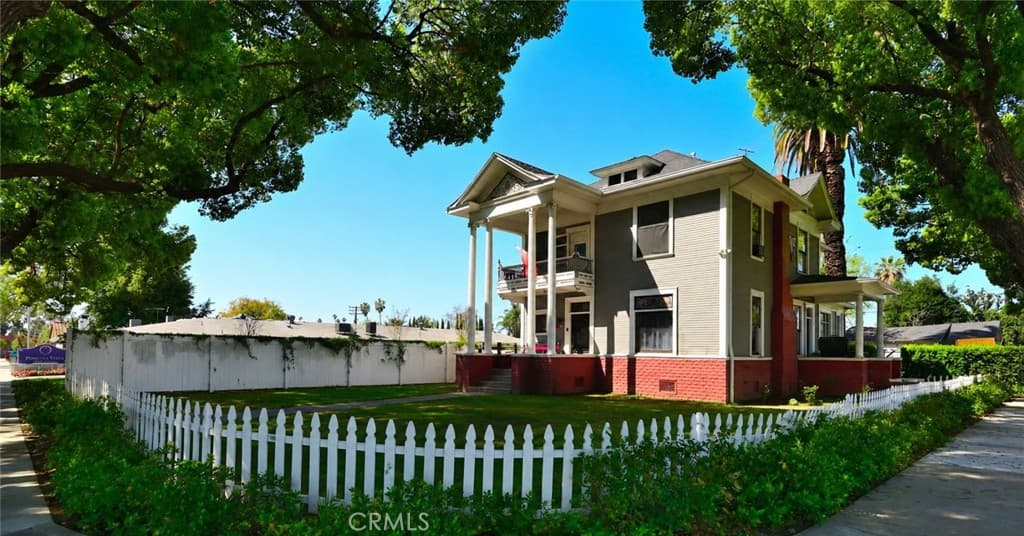 Home at 695 N Main, Pomona — photo 1 of 1