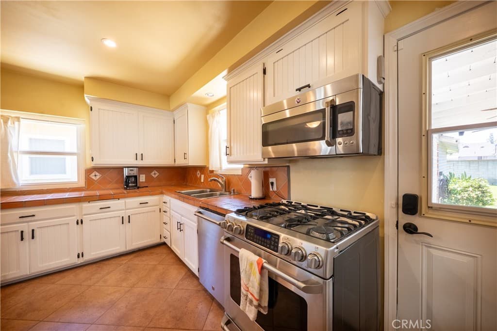 Home at 5356 Farna Avenue, Arcadia — photo 11 of 12