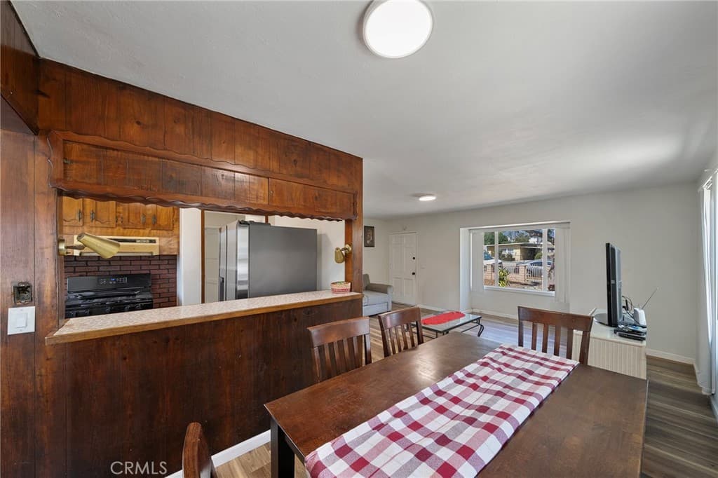 Home at 543 N Angeleno Avenue, Azusa — photo 8 of 12