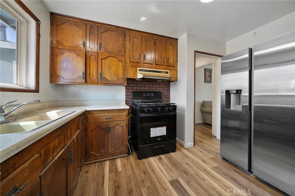 Home at 543 N Angeleno Avenue, Azusa — photo 9 of 12