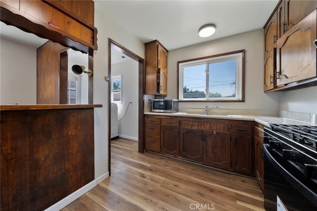 Home at 543 N Angeleno Avenue, Azusa — photo 10 of 12